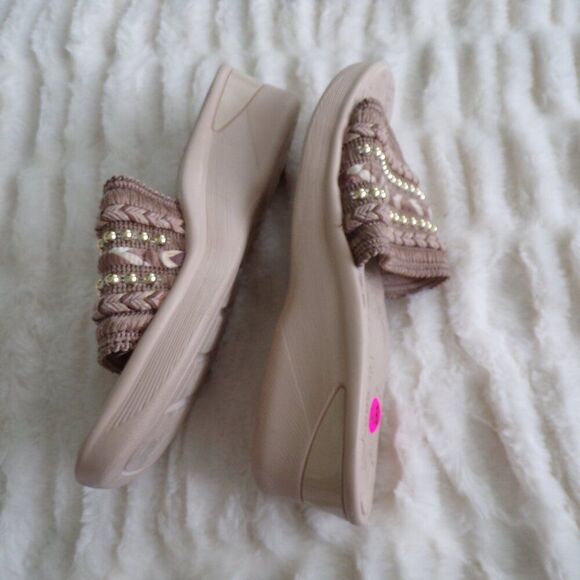 Bzees platform sandals 8.5 - Picture 7 of 7